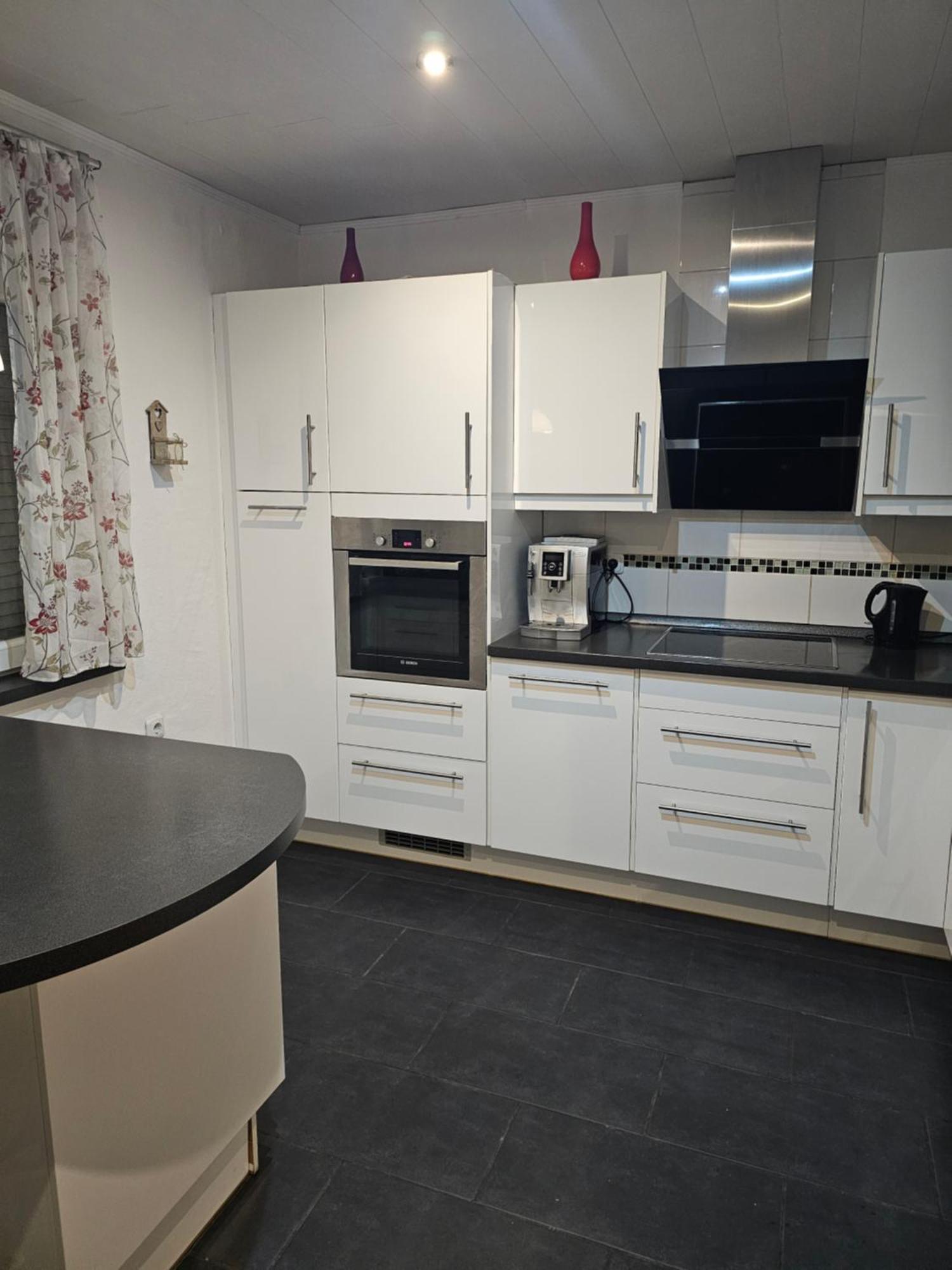 Lenny'S Ferienwohnung Касел Екстериор снимка