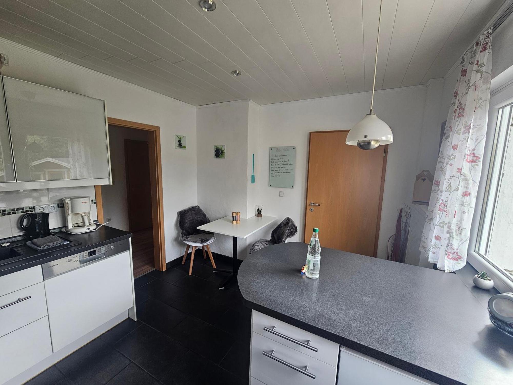 Lenny'S Ferienwohnung Касел Екстериор снимка